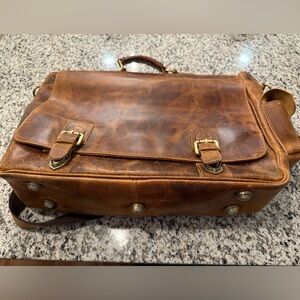 KODIAK SITKA LEATHER MESSENGER